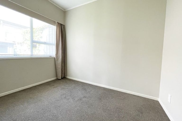 Photo of property in 2/39 Union Road, Howick, Auckland, 2014