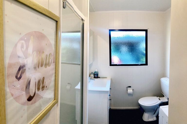 Photo of property in 54 Helena Street, Massey, Auckland, 0614