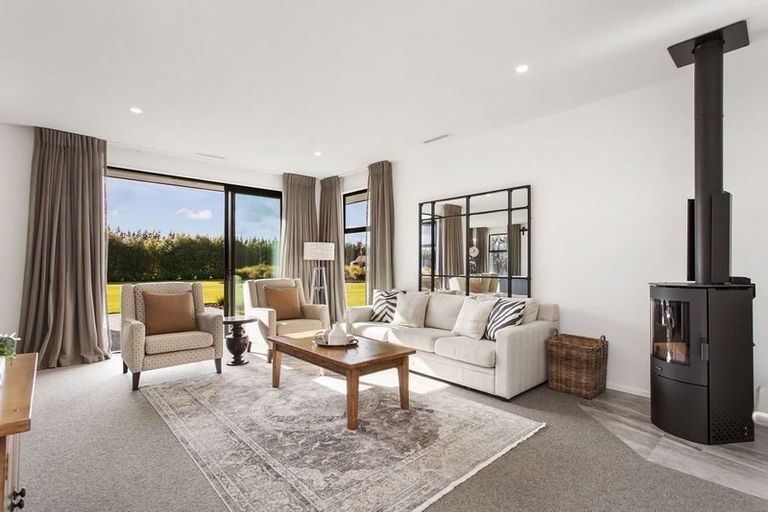 Photo of property in 21 Classiebawn Lane, Prebbleton, 7676