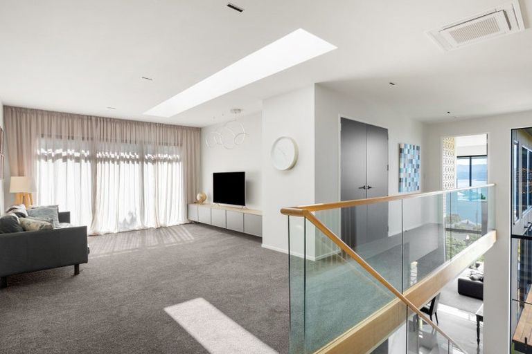 Photo of property in 14 Shalimar Crescent, Khandallah, Wellington, 6035