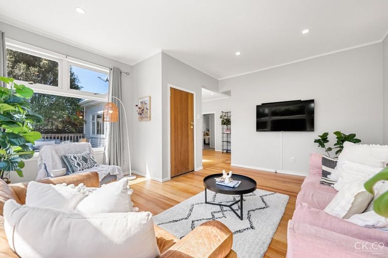 Photo of property in 232 Fergusson Drive, Heretaunga, Upper Hutt, 5018