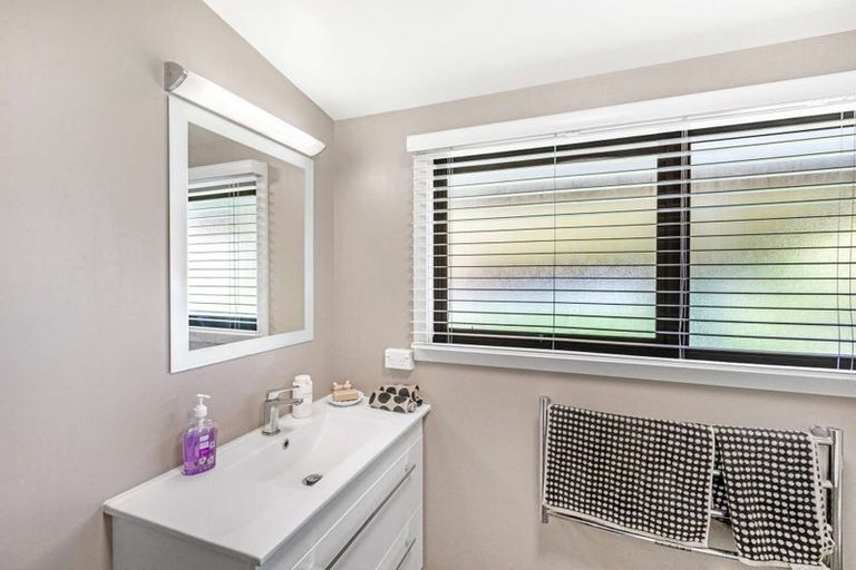 Photo of property in 33 Aotea Crescent, Gore, 9710