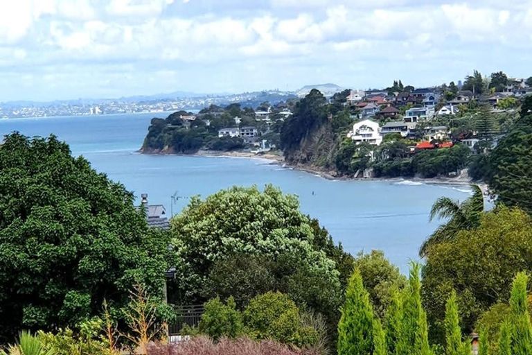 Photo of property in 2/38 Gulf View Road, Murrays Bay, Auckland, 0630