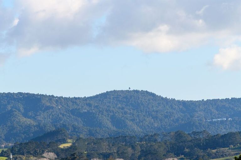 Photo of property in 3/50 Newington Road, Henderson, Auckland, 0612