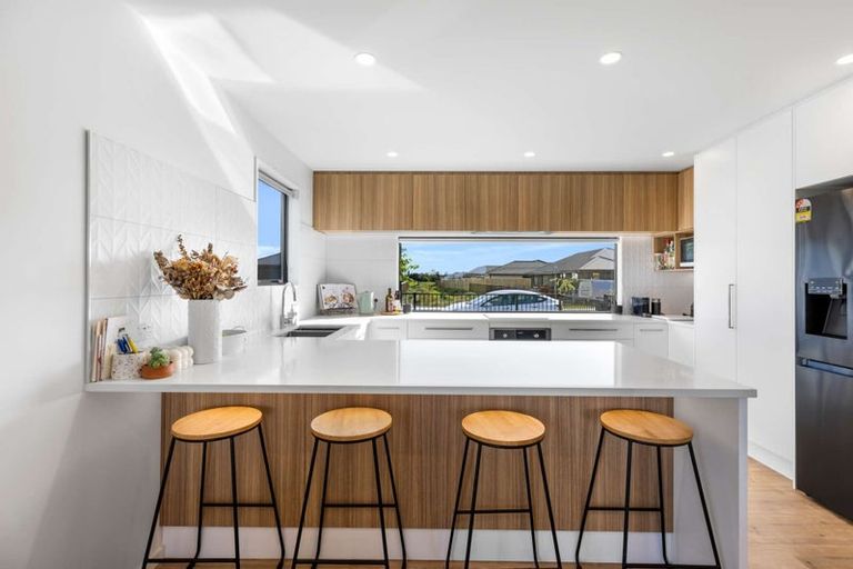 Photo of property in 11 Ellmers Street, Woodend, 7610