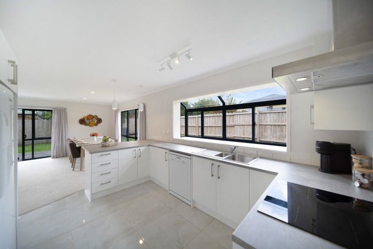 Photo of property in 16 Eastland Road, Flat Bush, Auckland, 2019