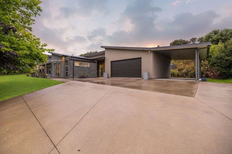 Photo of property in 44 Springbank Grove, Lower Shotover, Queenstown, 9371
