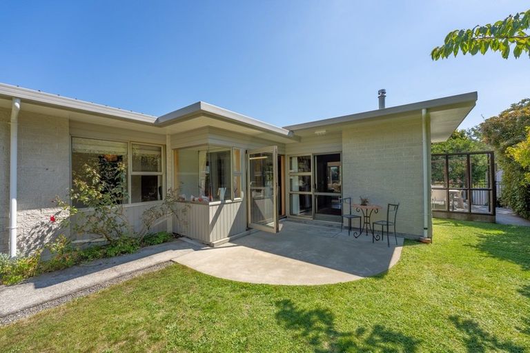 Photo of property in 13 Kotare Street, Waikanae, 5036