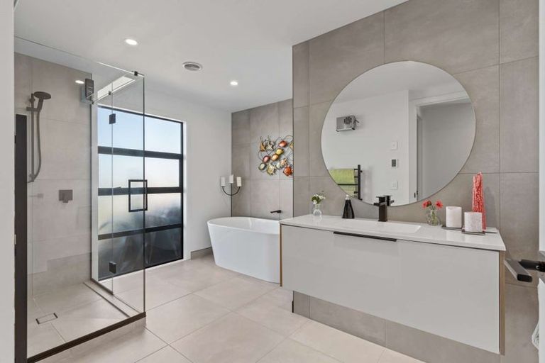 Photo of property in 1 Claw Place, Rolleston, 7615