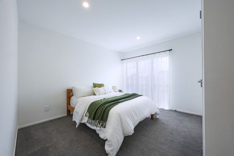 Photo of property in 12 Berba Lane, Westgate, Auckland, 0814