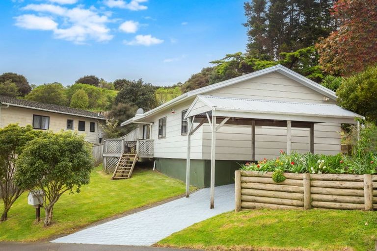 Photo of property in 6 The Bollard, Whitby, Porirua, 5024