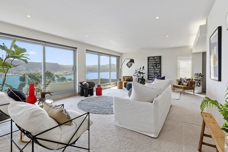 Photo of property in Beauport Apartments, 30u2 The Crescent, Roseneath, Wellington, 6011