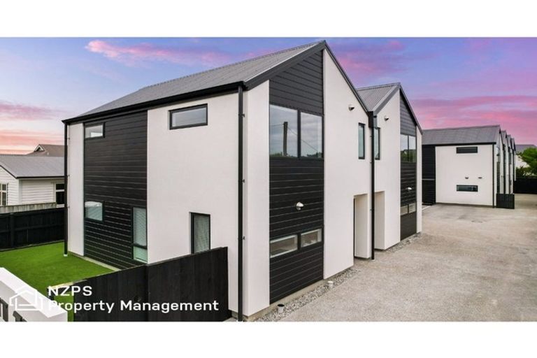 Photo of property in 67f Royal Crescent, Saint Kilda, Dunedin, 9012