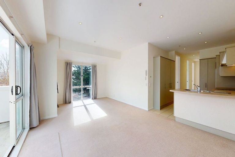 Photo of property in Coromandel Heights, 5/111 Coromandel Street, Newtown, Wellington, 6021