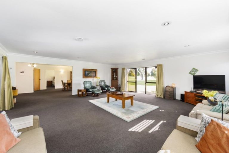 Photo of property in 33 Berescourt Place, Mount Maunganui, 3116