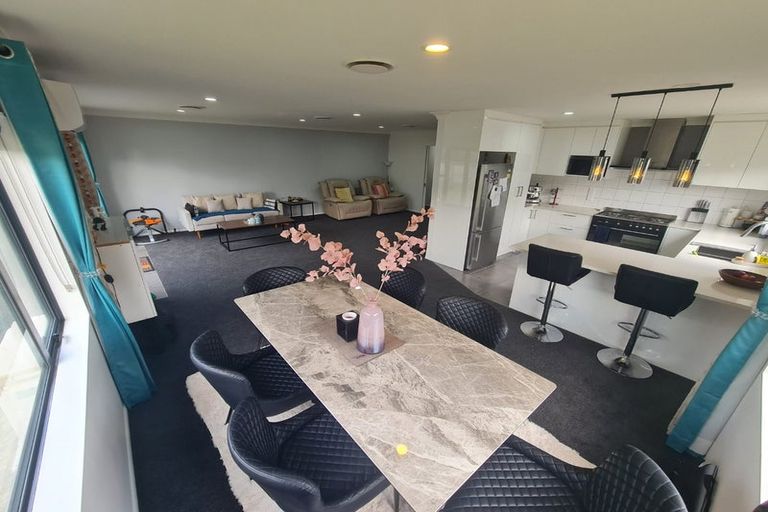 Photo of property in 47 Staithes Drive North, Whitby, Porirua, 5024