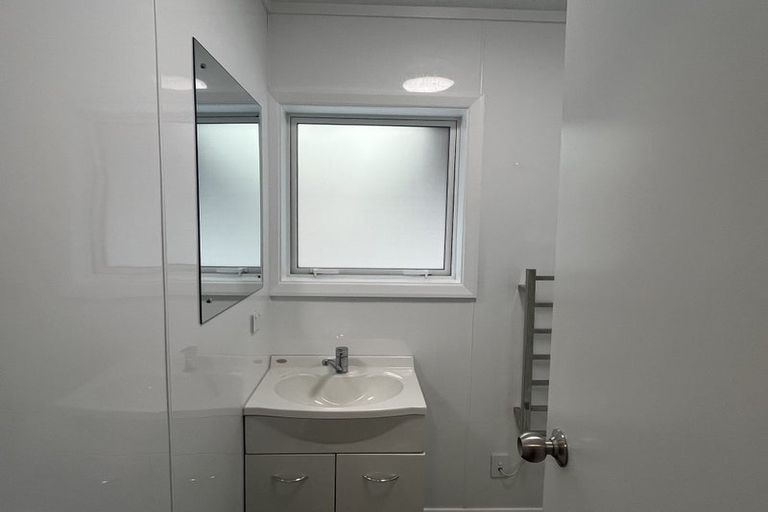 Photo of property in 120 Limbrick Street, Terrace End, Palmerston North, 4410