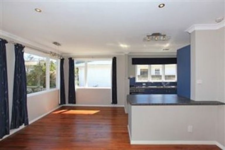 Photo of property in 68 Kapiti Road, Paraparaumu, 5032