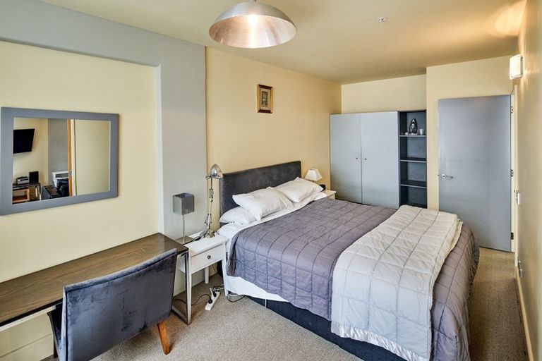 Photo of property in St Pauls Apartments, 98/43u Mulgrave Street, Thorndon, Wellington, 6011