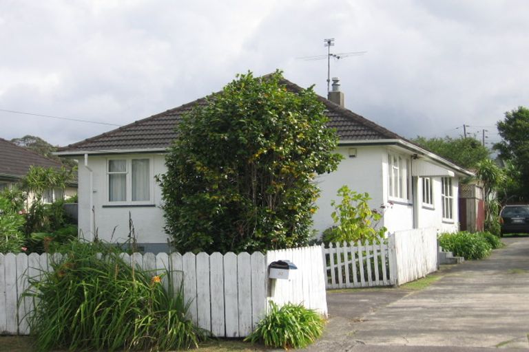 Photo of property in 3 Hill Crescent, New Lynn, Auckland, 0600