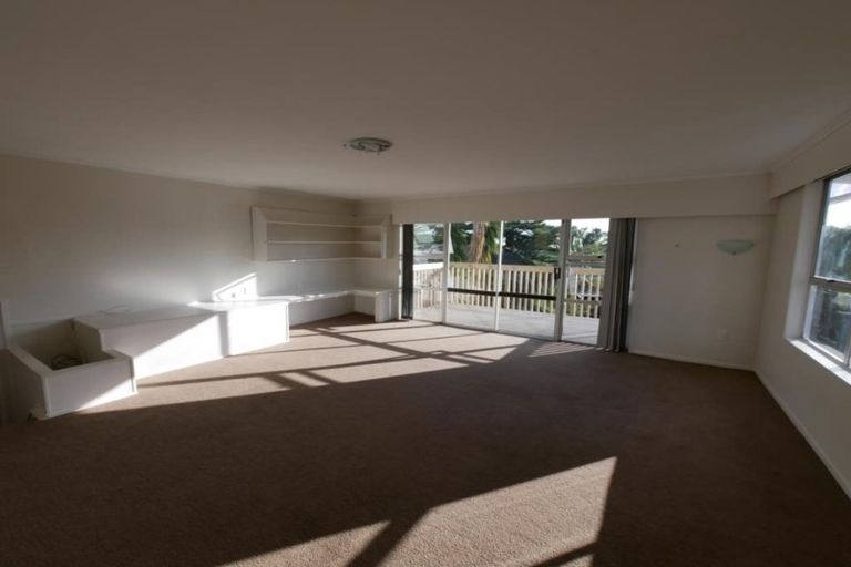 Photo of property in 30 Mack Place, Red Hill, Papakura, 2110