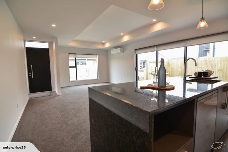 Photo of property in 12 Ardnave Lane, Broomfield, Christchurch, 8042