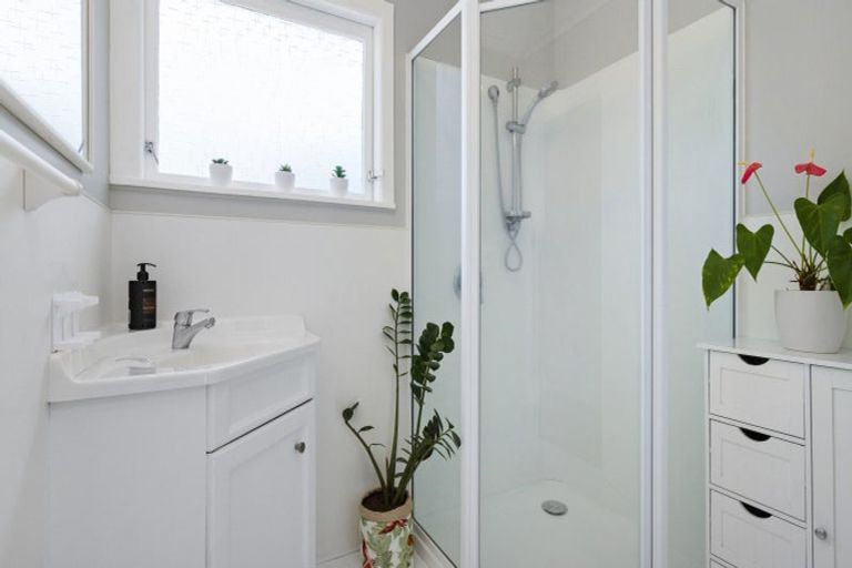 Photo of property in 182 Queen Street, Pukekohe, 2120