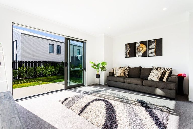 Photo of property in 9 Tarakoi Road, Hobsonville, Auckland, 0616