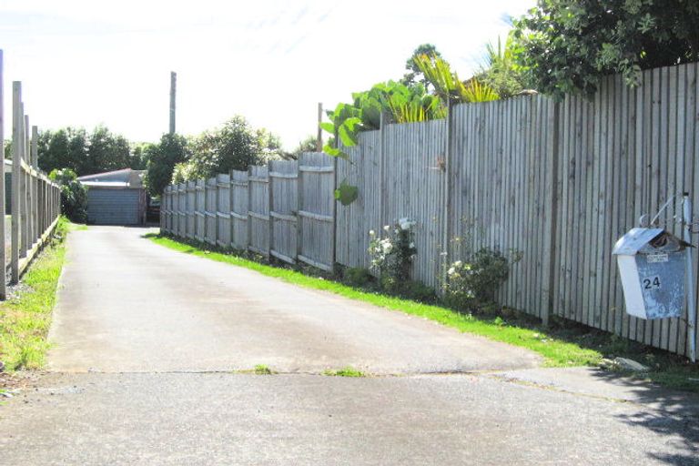 Photo of property in 24 Crawford Avenue, Mangere Bridge, Auckland, 2022