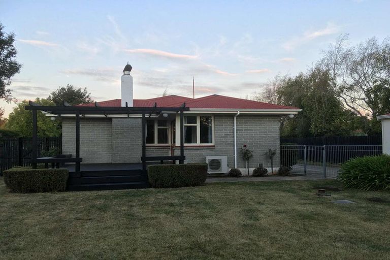 Photo of property in 1 Longden Street, Darfield, 7510