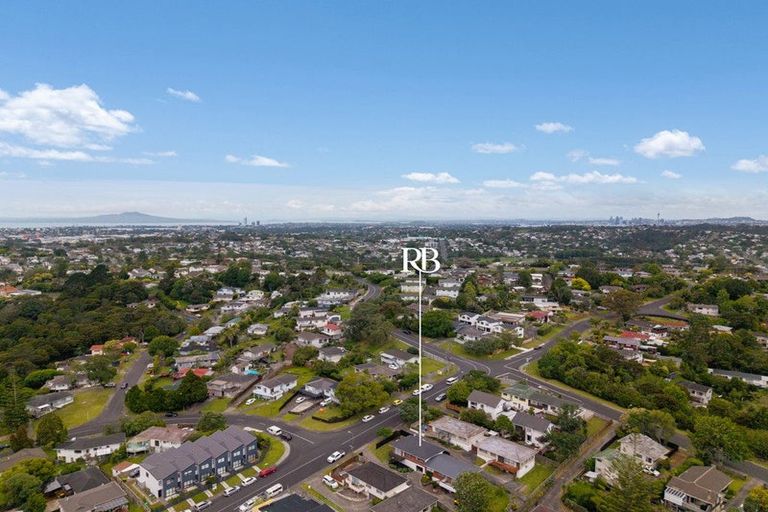Photo of property in 1/24 Bayview Road, Bayview, Auckland, 0629