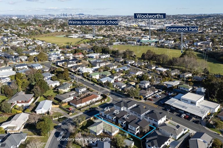 Photo of property in 4c Lyford Crescent, Sunnynook, Auckland, 0620