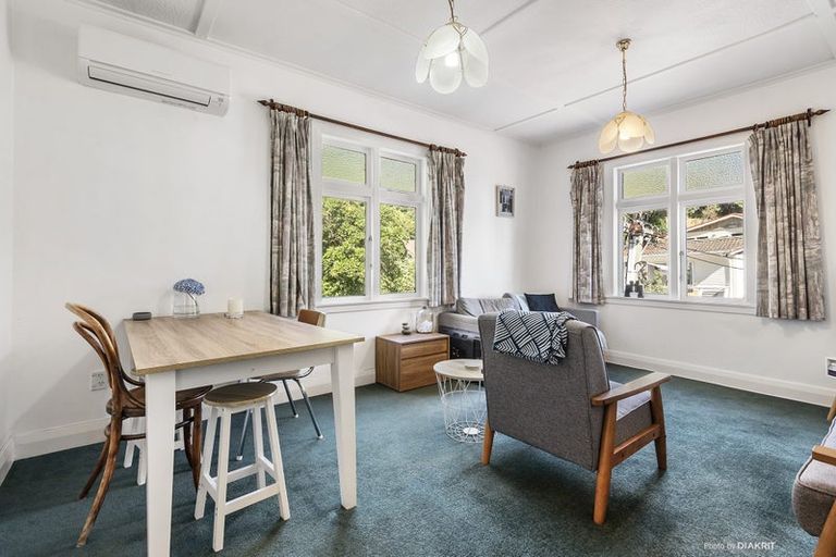 Photo of property in 3a Linwood Way, Island Bay, Wellington, 6023