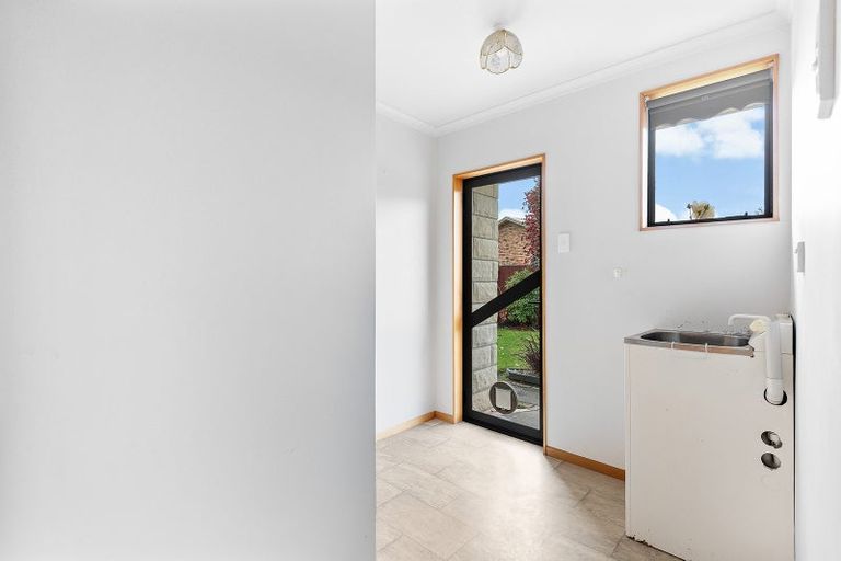 Photo of property in 17 Woodland Avenue, Mosgiel, 9024