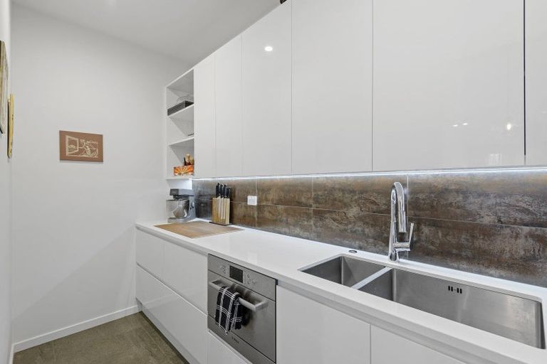 Photo of property in 4 Mersham Drive, Prebbleton, 7604