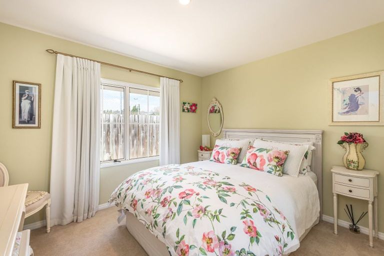 Photo of property in 7 Stable Court Lane, Spreydon, Christchurch, 8024