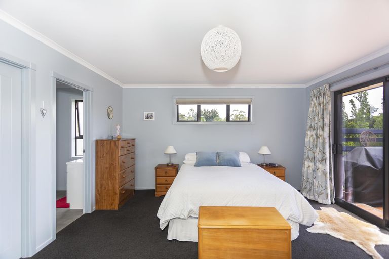 Photo of property in 18 Blue Stone Drive, Waiareka Junction, Oamaru, 9401