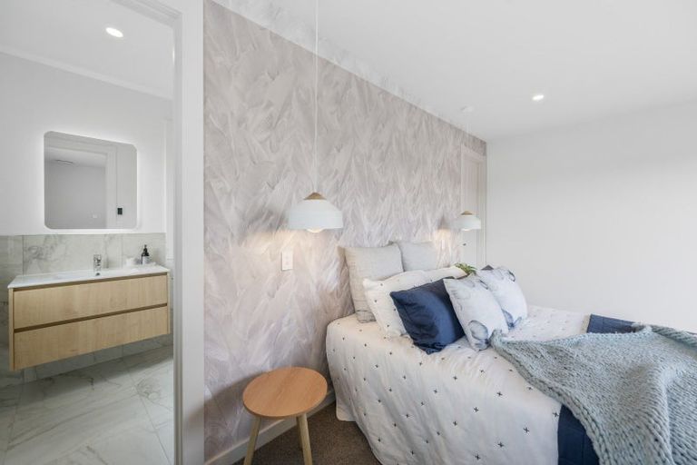 Photo of property in 102 Pelorus Avenue, Poraiti, Napier, 4182