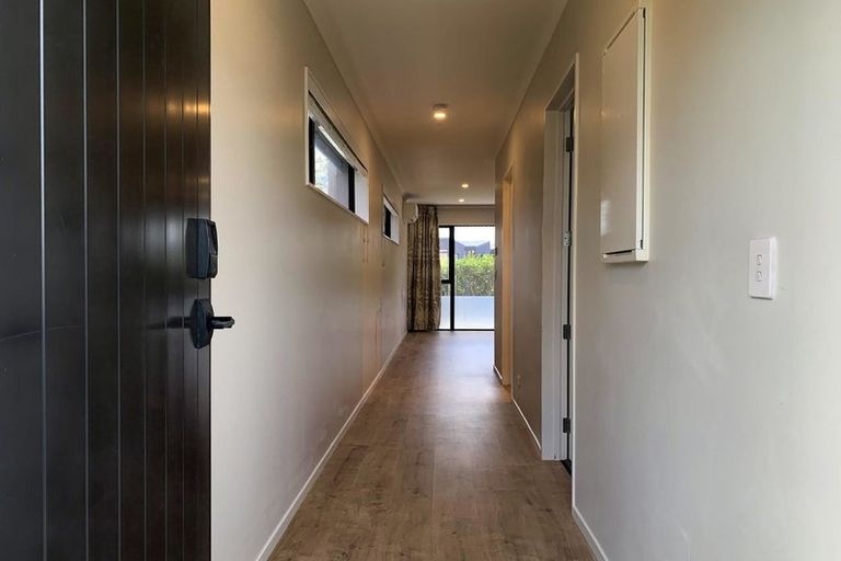 Photo of property in 1/4 Matimati Place, Hobsonville, Auckland, 0616