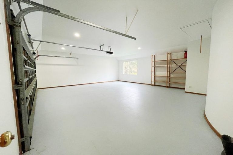 Photo of property in 27 Warman Road, Okura, Auckland, 0792