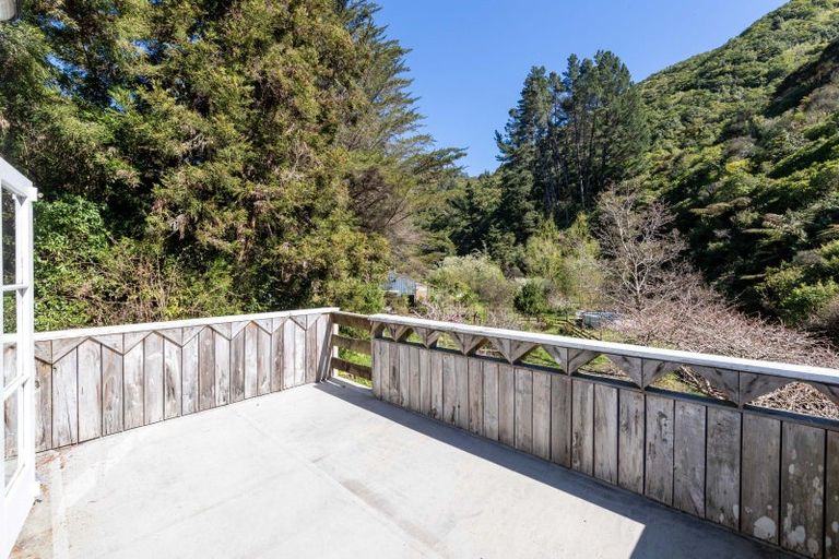Photo of property in 162 Moonshine Hill Road, Riverstone Terraces, Upper Hutt, 5371