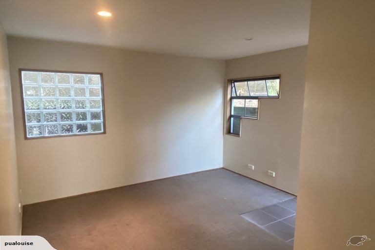 Photo of property in 1/83 East Coast Road, Castor Bay, Auckland, 0620