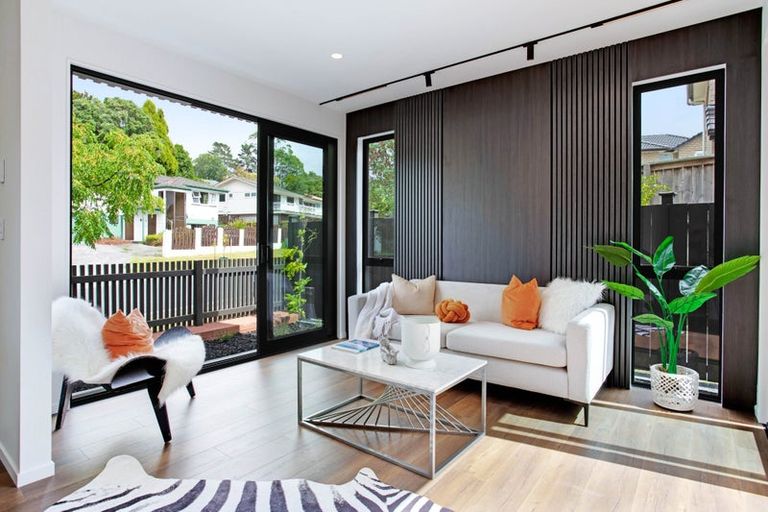 Photo of property in 73d Salamanca Road, Sunnynook, Auckland, 0620