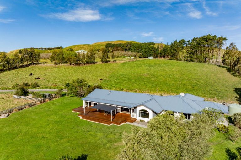 Photo of property in 30 Waipuka Road, Waimarama, Havelock North, 4294