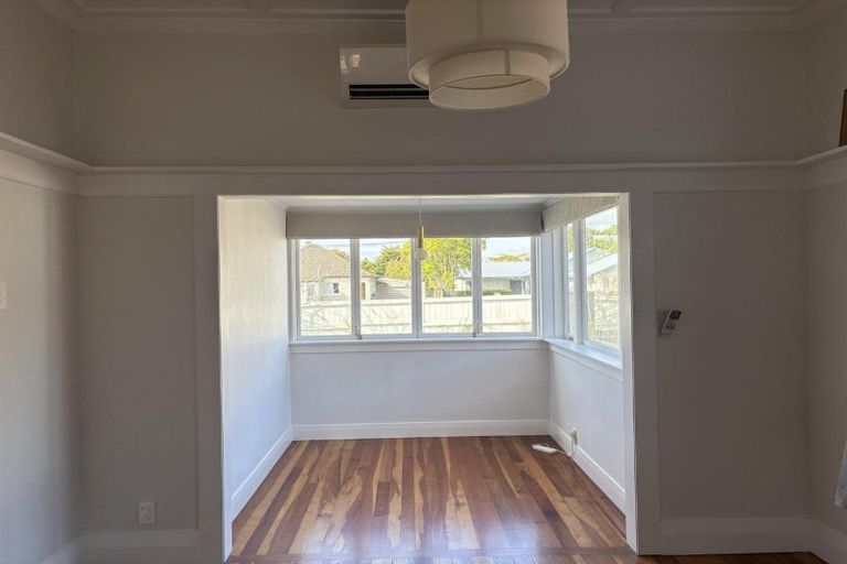 Photo of property in 1 Casey Avenue, Fairfield, Hamilton, 3214