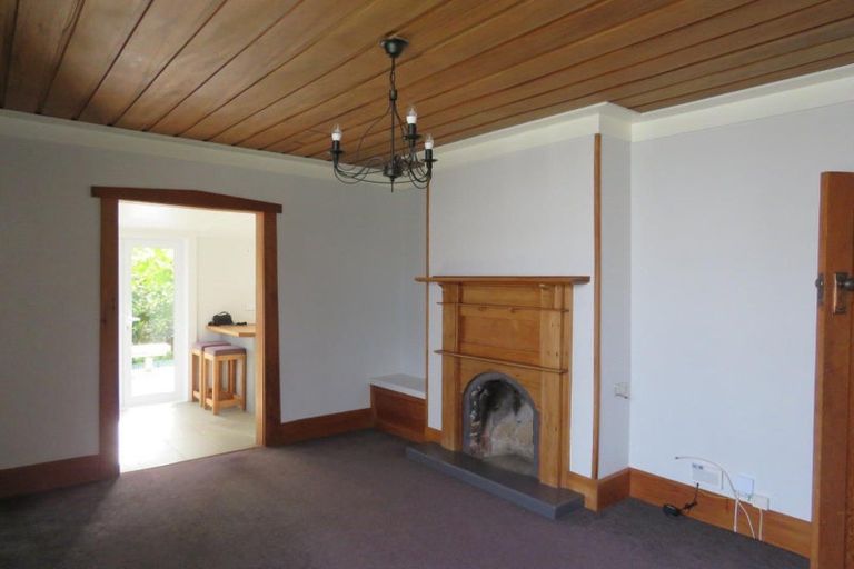 Photo of property in 83 Mangorei Road, Strandon, New Plymouth, 4312