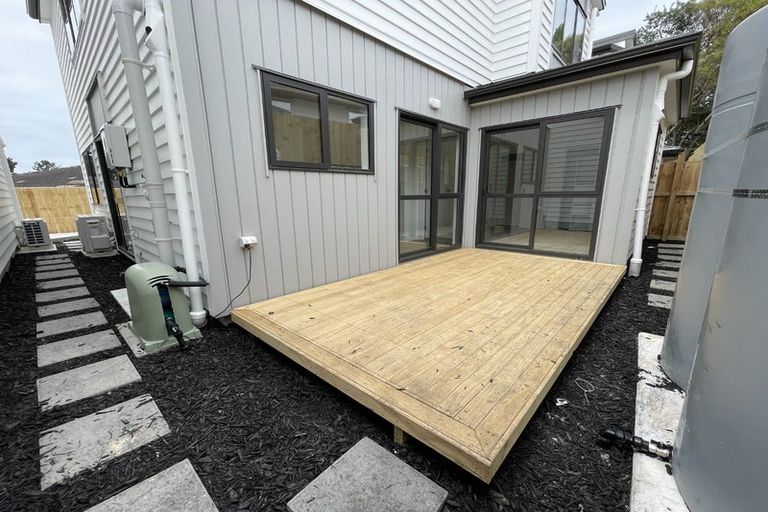 Photo of property in 11b Regency Place, Sunnynook, Auckland, 0632