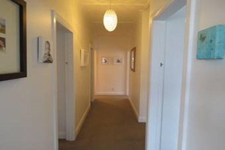 Photo of property in 14 Imperial Terrace, Melrose, Wellington, 6022