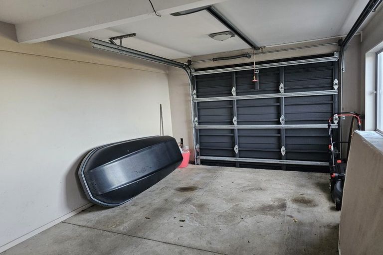 Photo of property in 32 View Road, Houghton Bay, Wellington, 6023