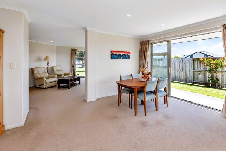 Photo of property in 12 Sando Way, One Tree Point, 0118